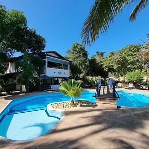 https://solar-das-orqudeas.hotelsportoseguro.com